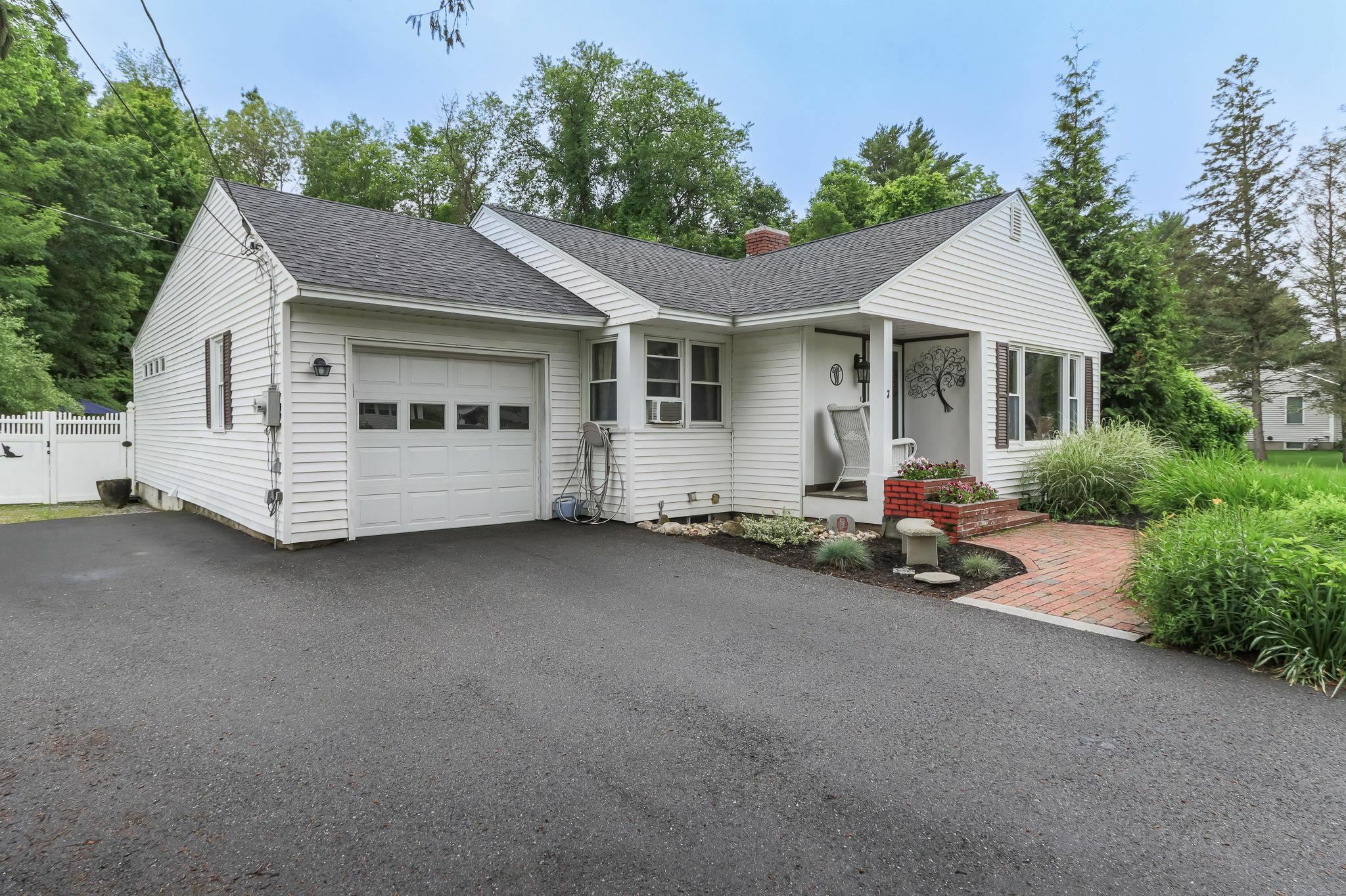 Property Photo: 3 Mooreland Avenue NH 03301