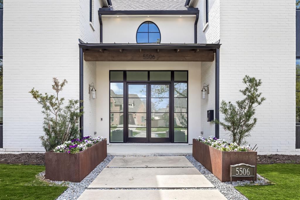 Property Photo: 5506 Melshire Drive TX 75230