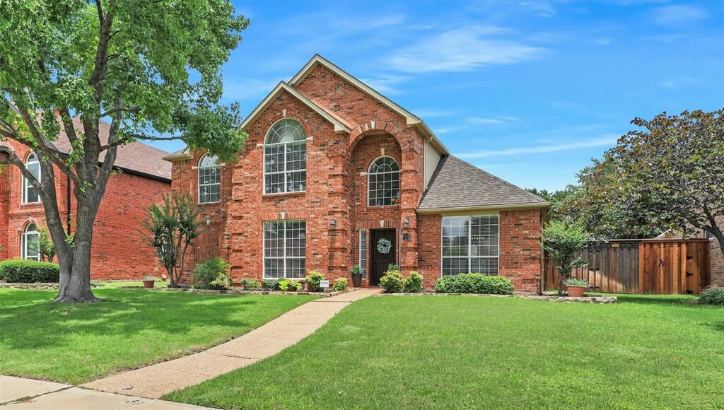 Property Photo:  2809 Valley Spring Drive  TX 75025