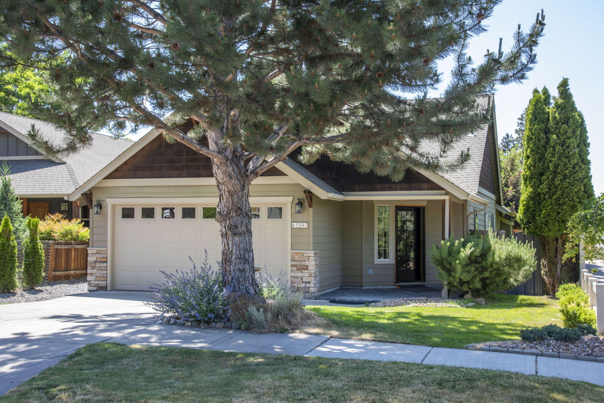 Property Photo: 61597 Mill Terrace Place OR 97702