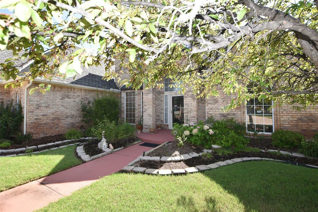 Property Photo: 12608 Redstone Court OK 73142