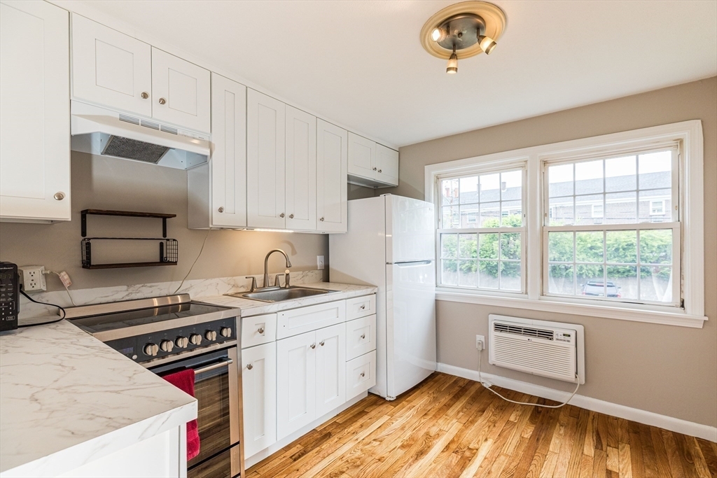Property Photo:  30 Danbury Dr 8  MA 01844 