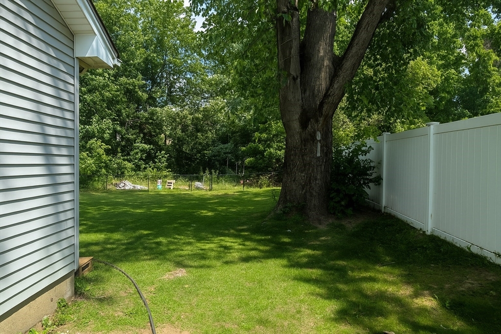 Property Photo:  513 Newton St  MA 01075 