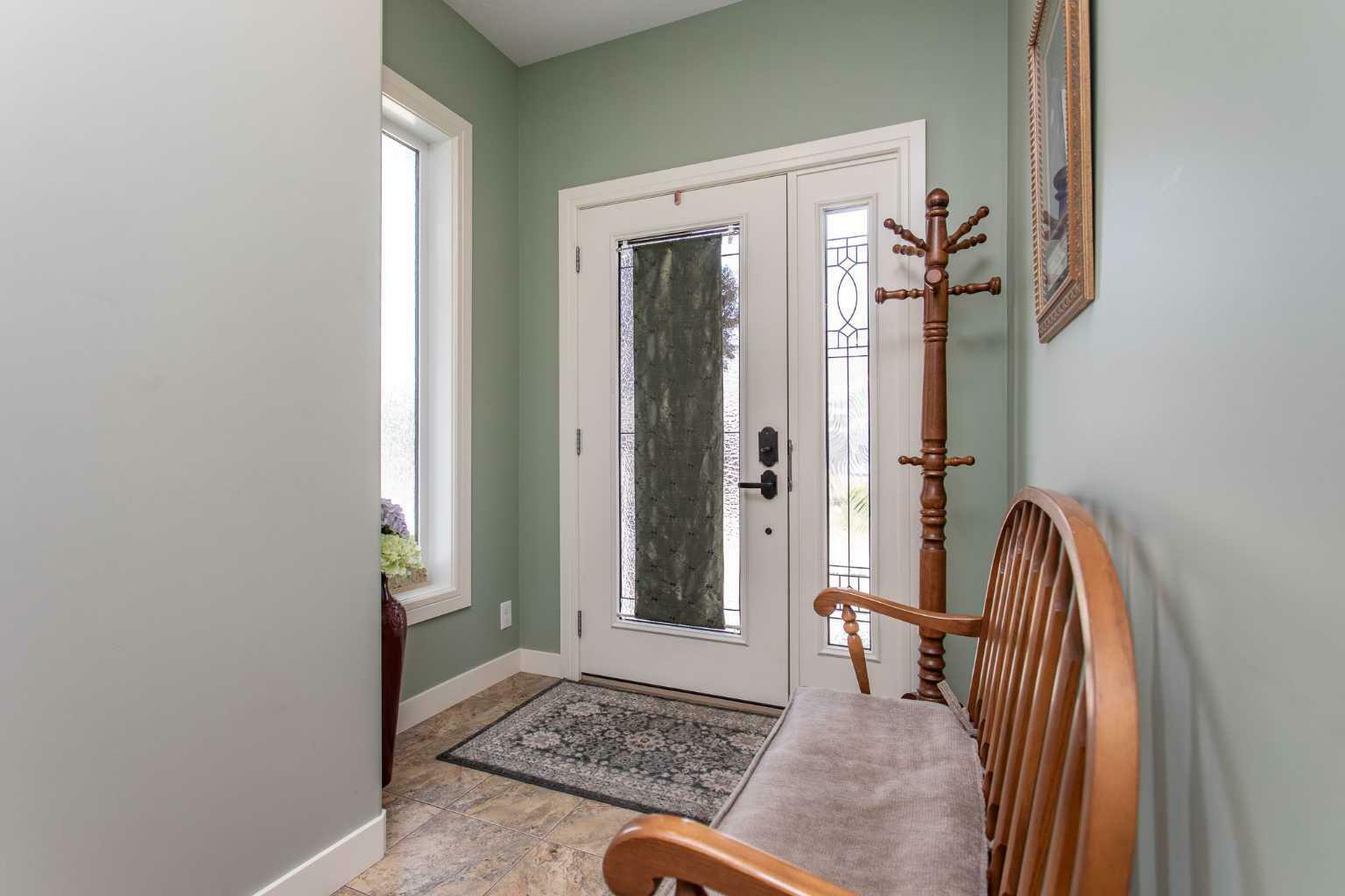 Property Photo: 20 Beardsley Crescent AB T4L 0G4