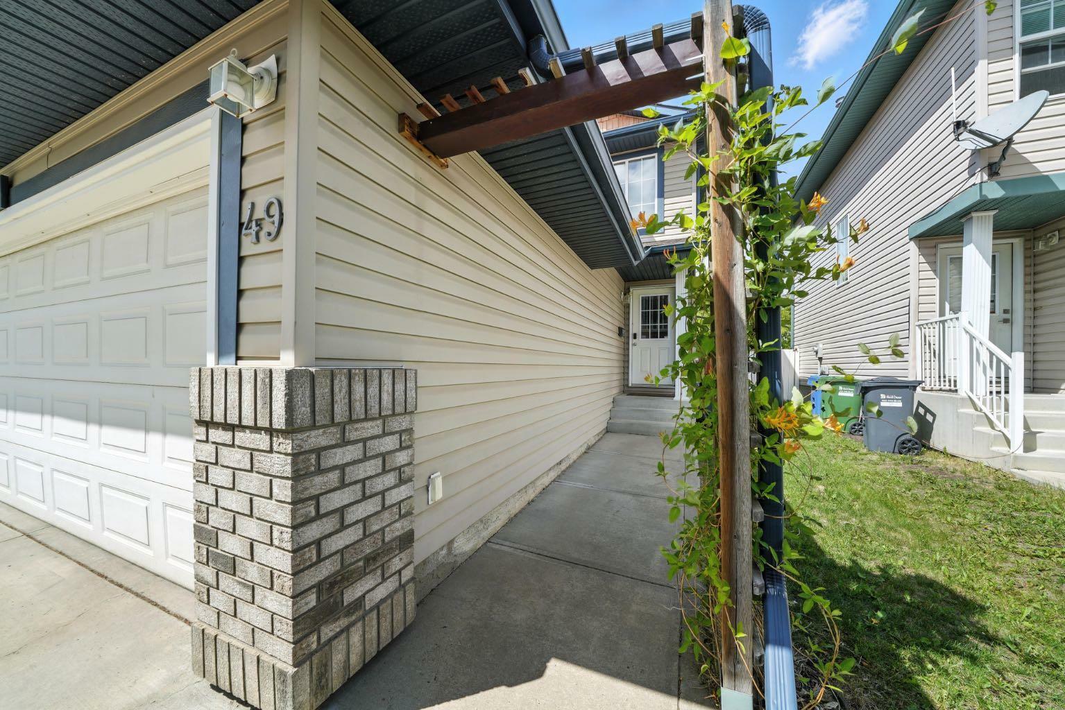 Photo de la propriété: 49 Arnold Close AB T4R 3G3