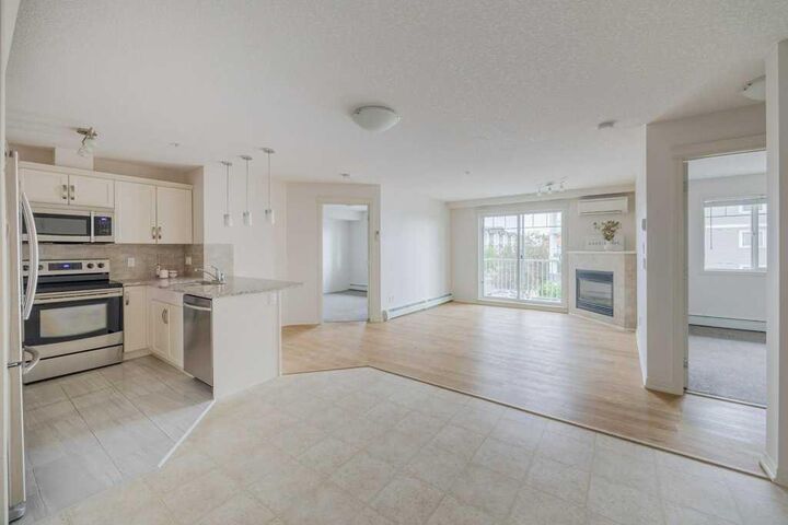 Property Photo: 115 Prestwick Villas SE 3305 AB T2Z 0M7