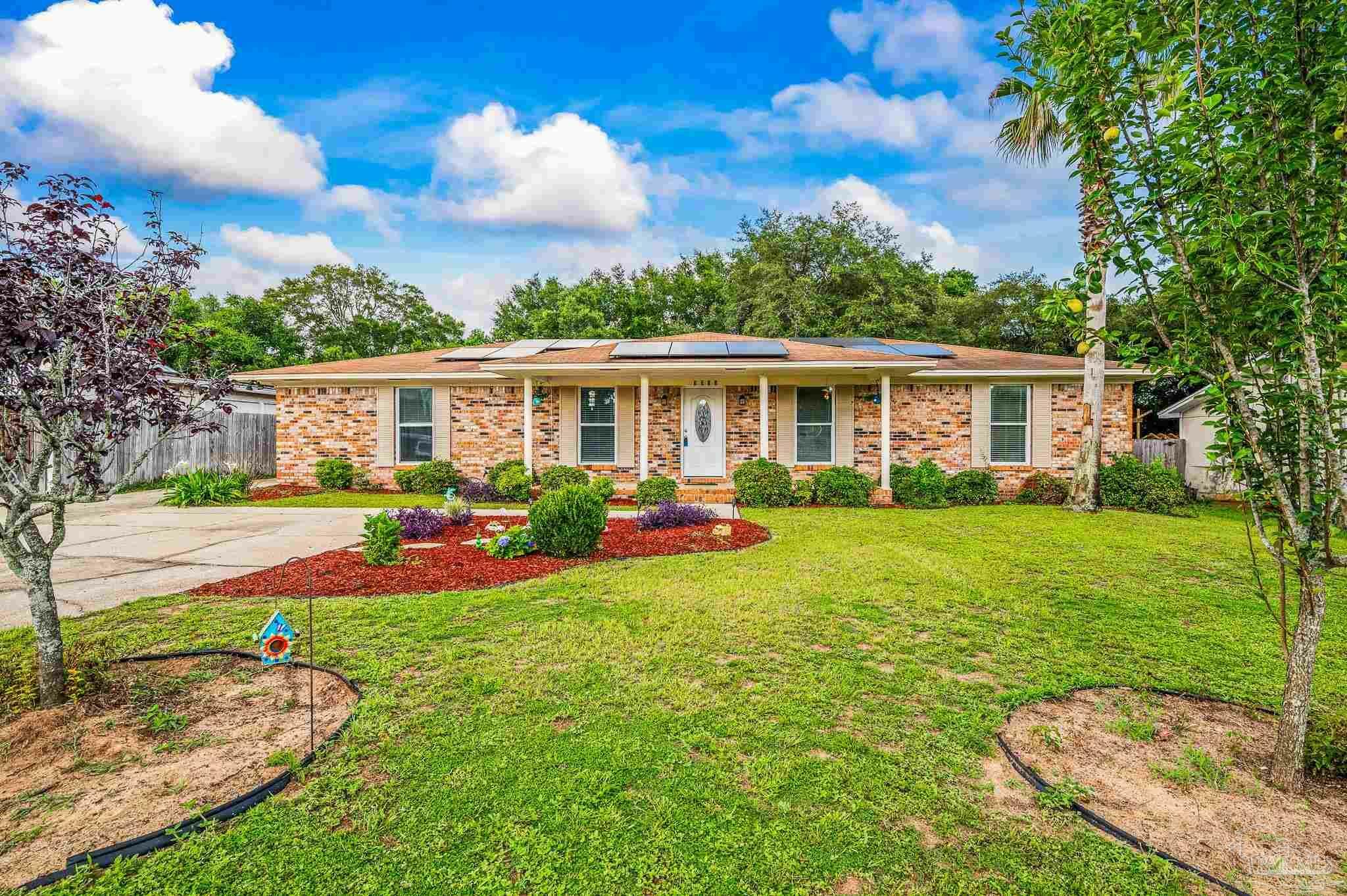 Property Photo: 2762 Christine St FL 32526