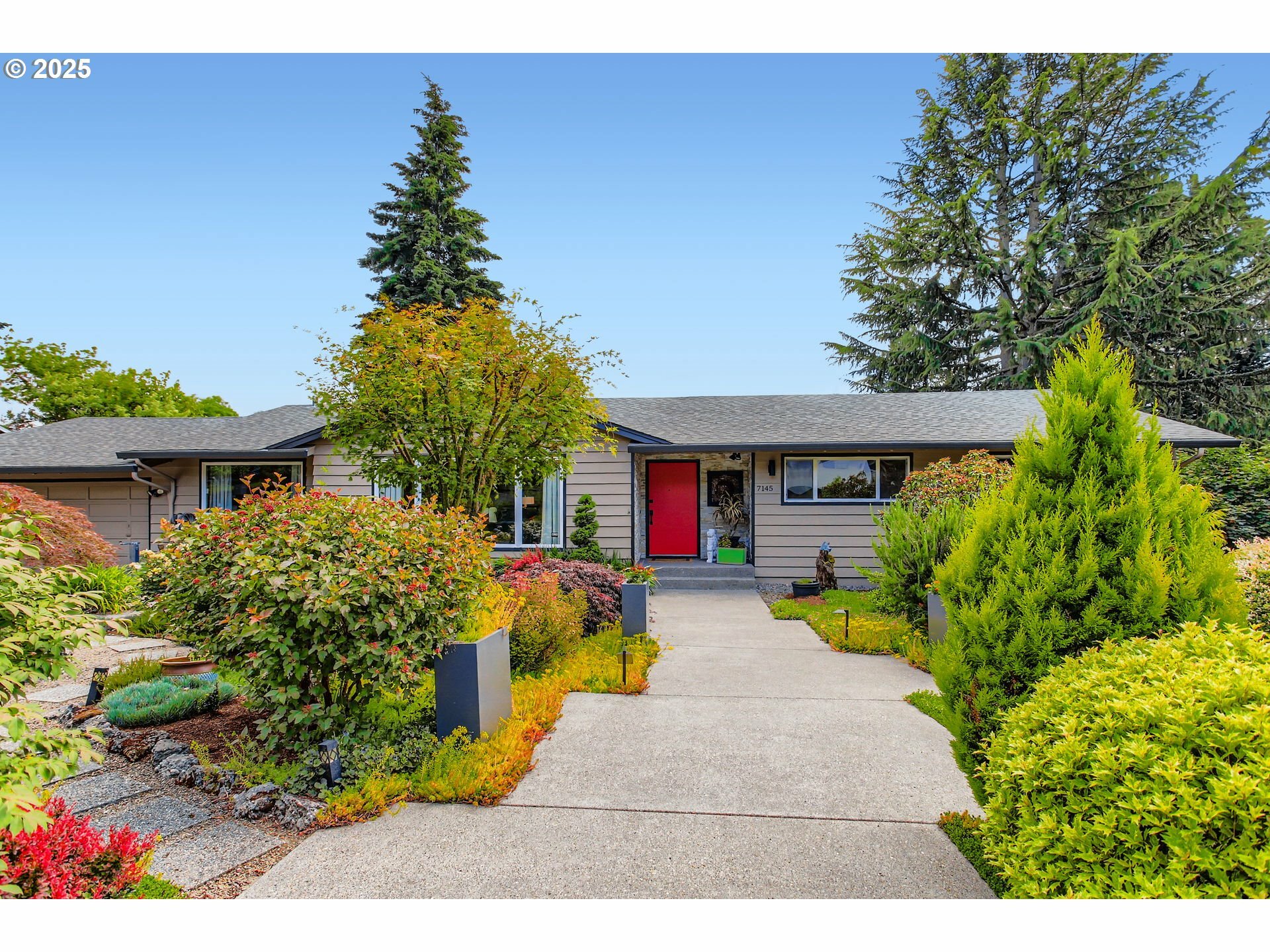 7145 SW Gable Pkwy  Portland OR 97225 photo