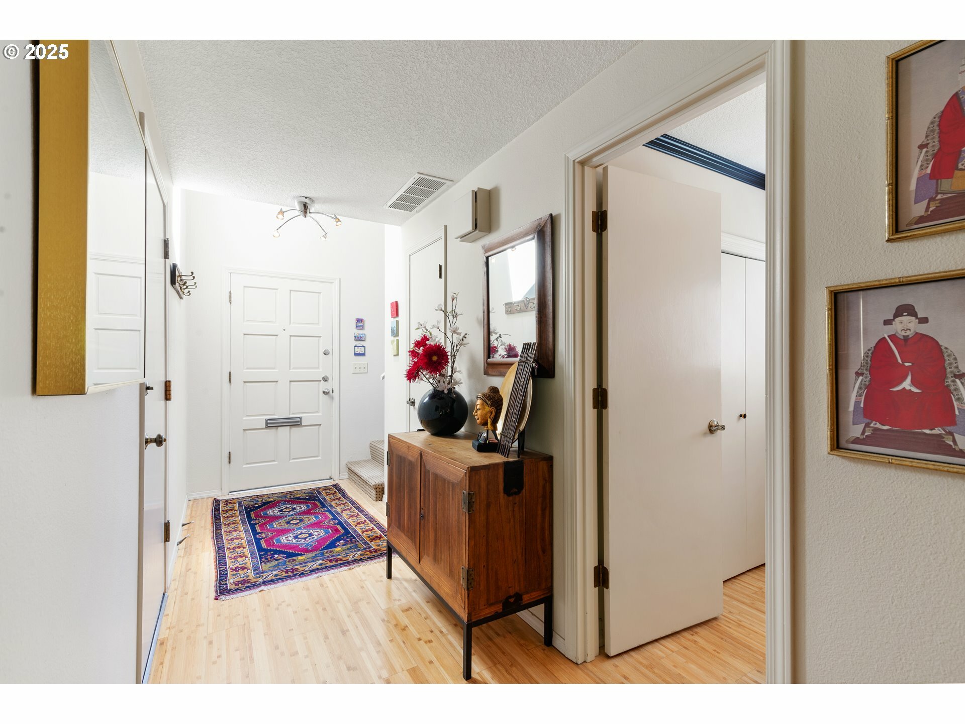 Property Photo: 4825 SE 33rd Ave OR 97202