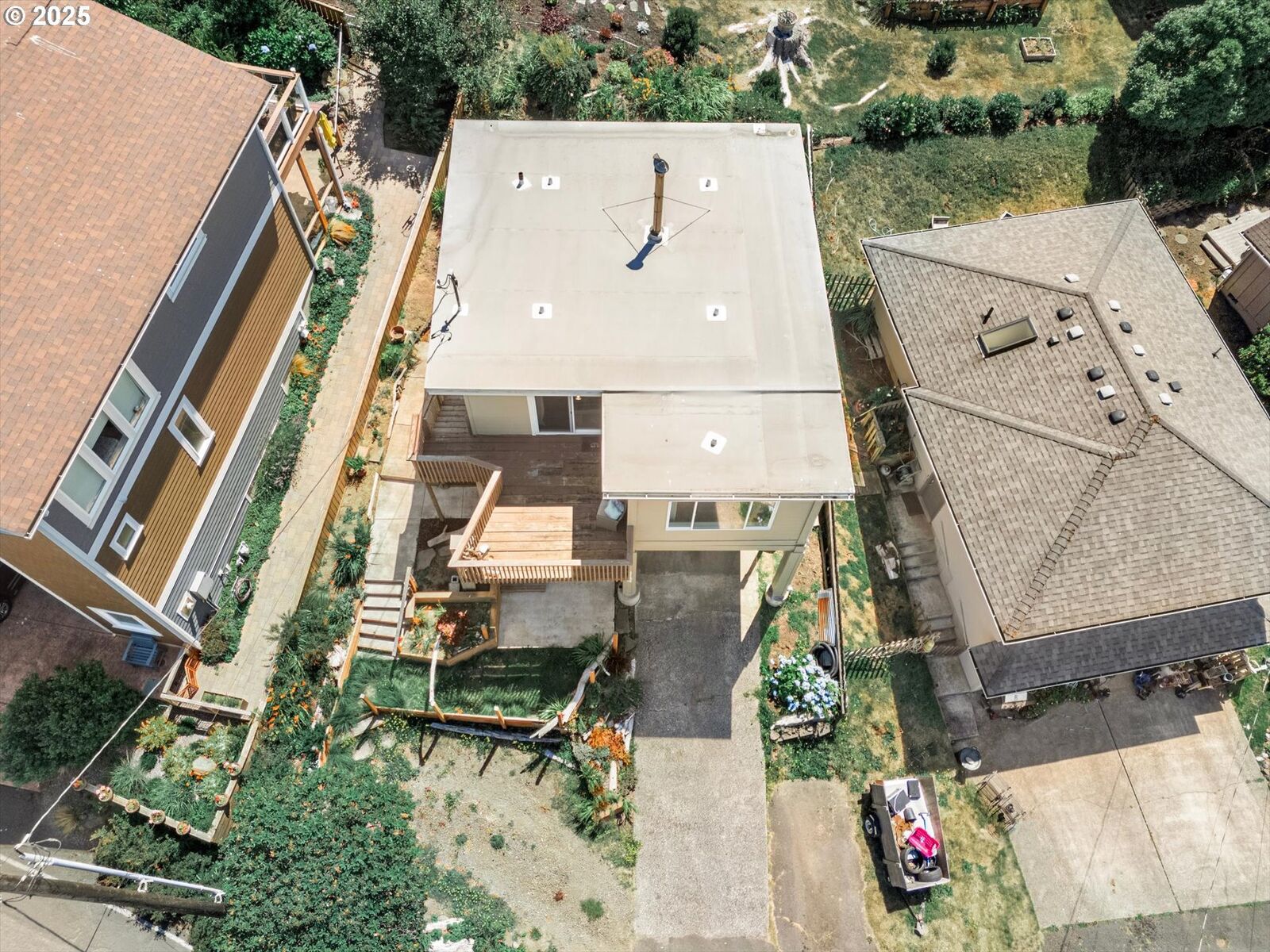 Property Photo:  3244 NW Oar Dr  OR 97367 