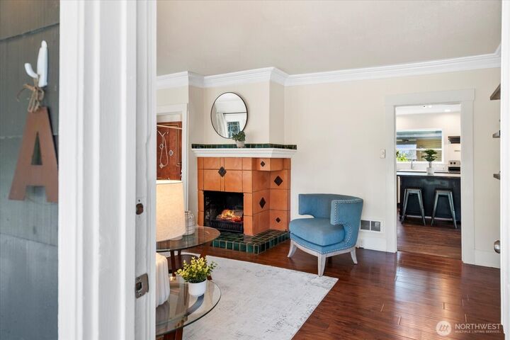 Property Photo:  121  28th Avenue S  WA 98144 