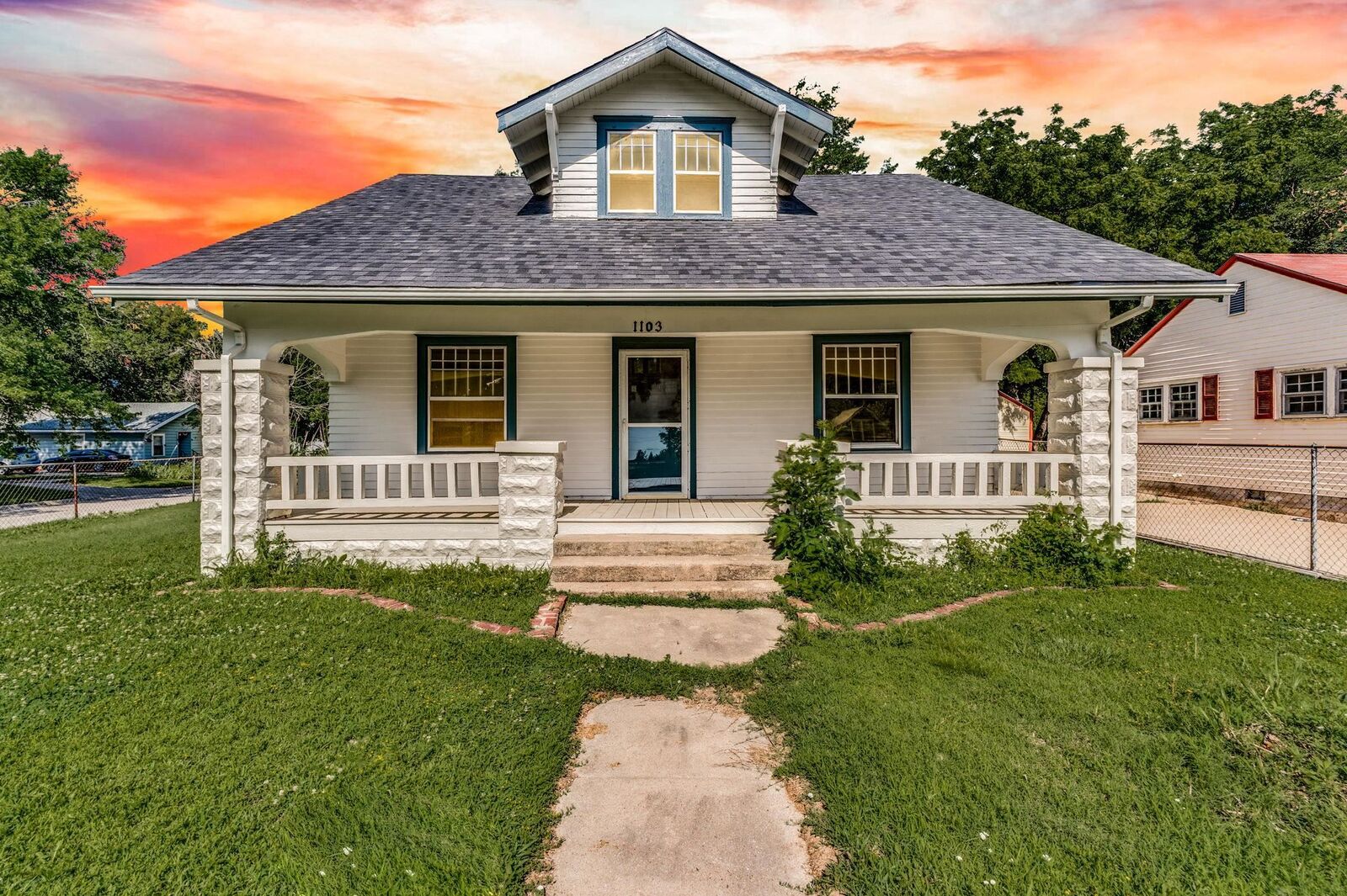 Property Photo: 1103 Ohio St KS 67010