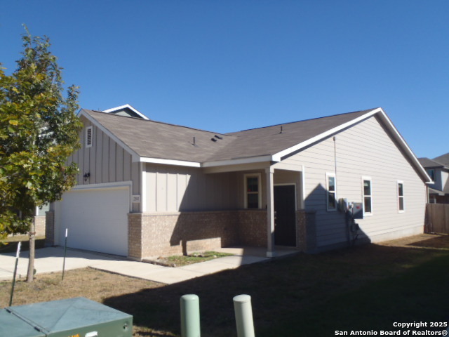 Property Photo: 2561 Hiddenbrooke TX 78155