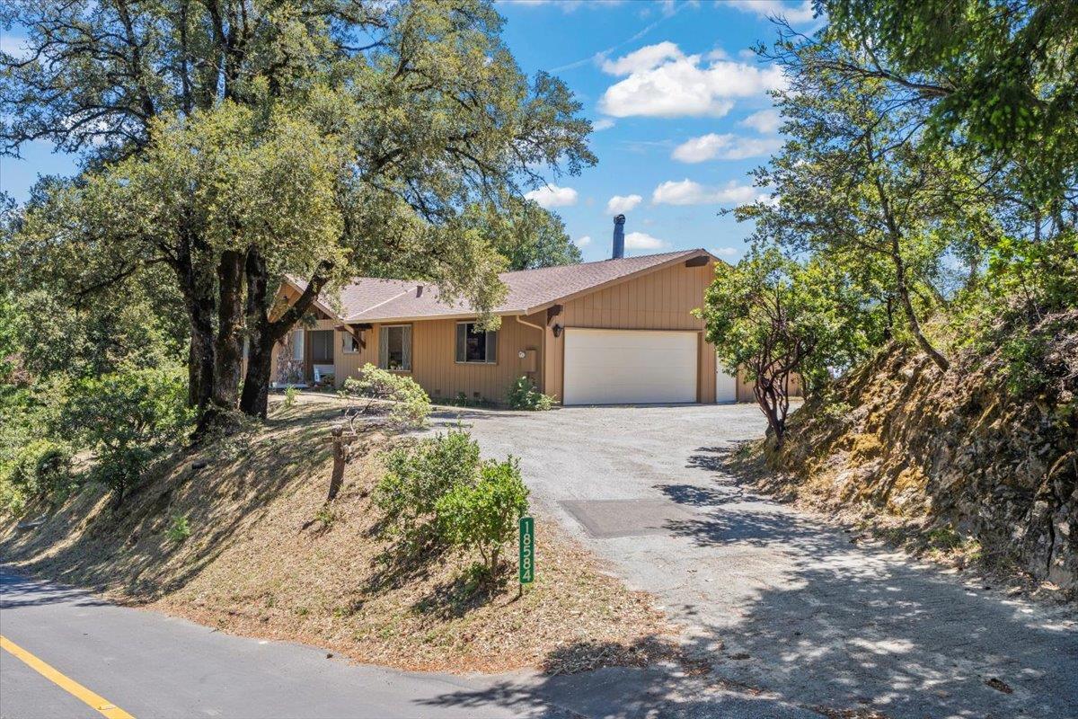 Property Photo:  18584 Favre Ridge Road  CA 95033 