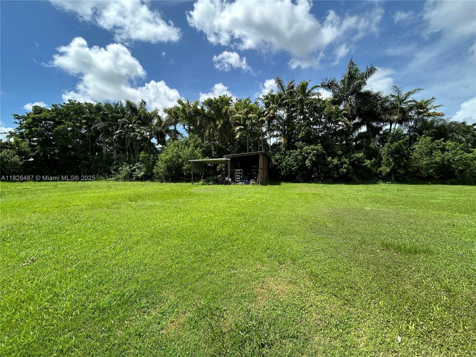 Property Photo: 16101 SW 208 Ave FL 33187
