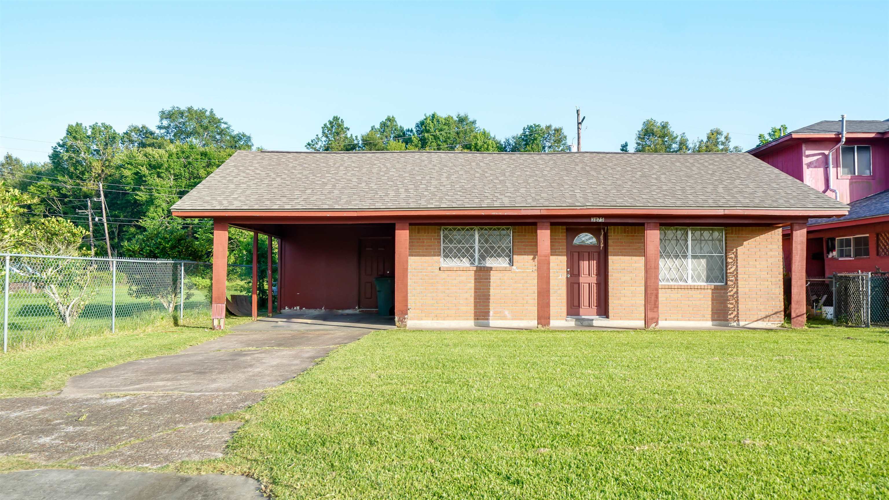 Property Photo: 3875 Bowen Drive TX 77708-4610