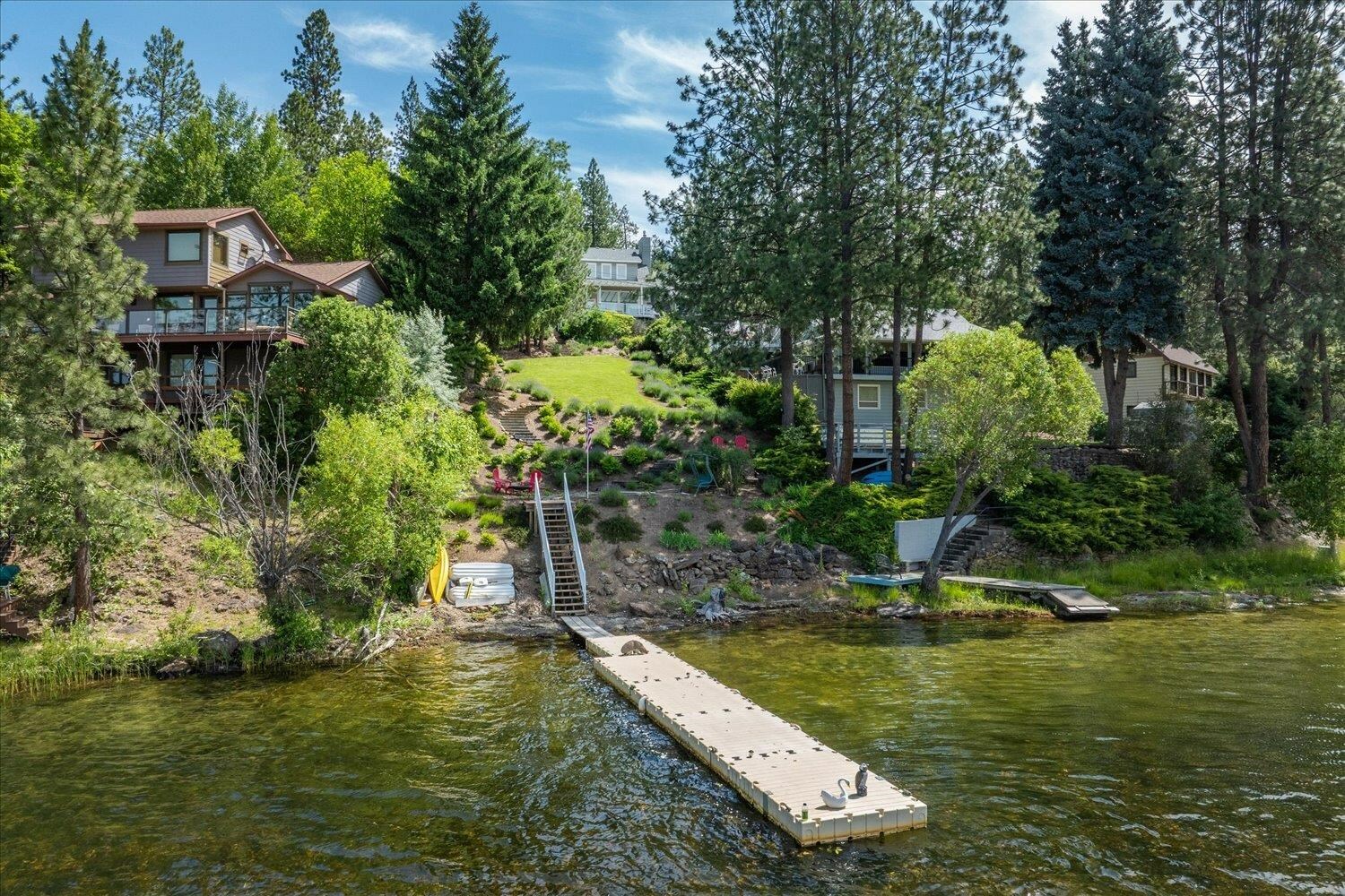 Property Photo:  2008 S Zephyr Rd  WA 99019 