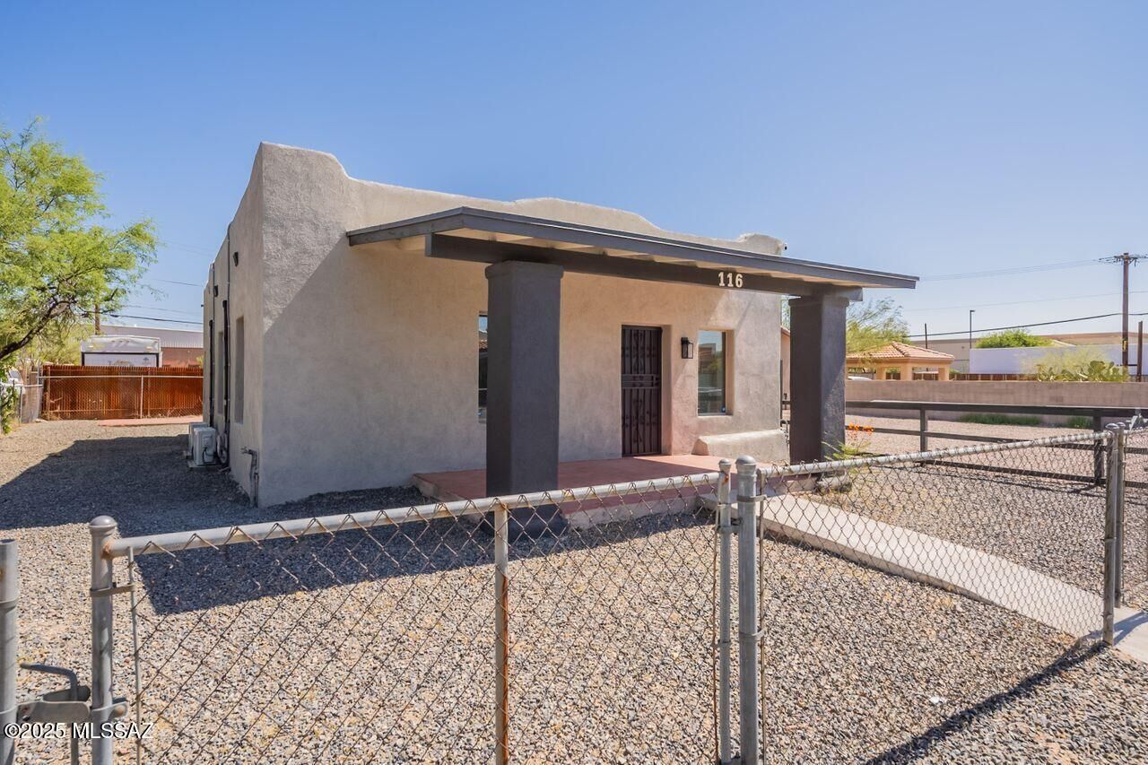 Property Photo:  116 W 30th Street  AZ 85713 