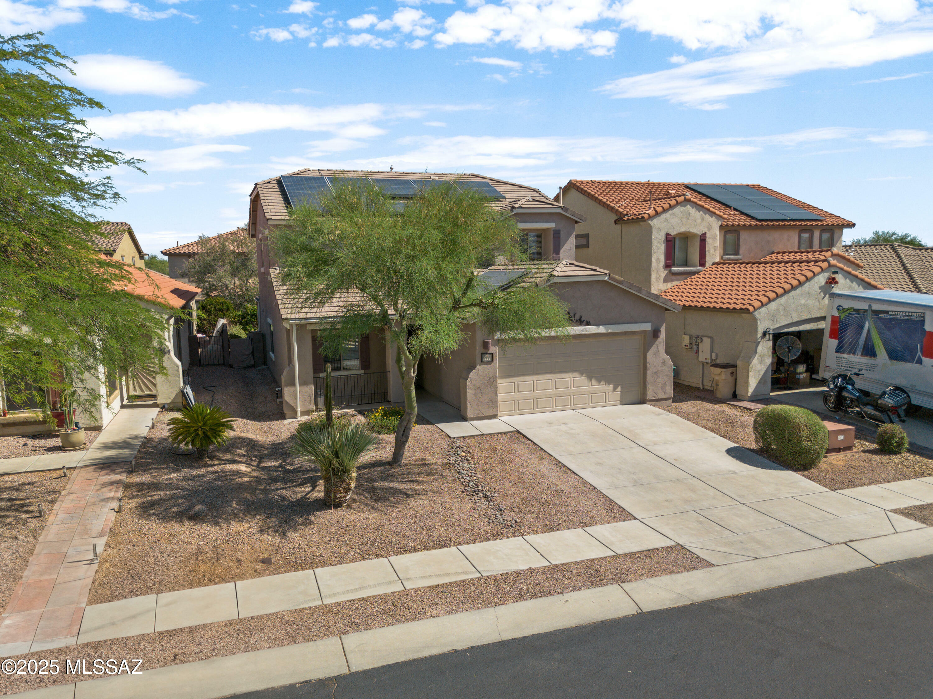 Property Photo:  444 W Calle Sombra Linda  AZ 85629 