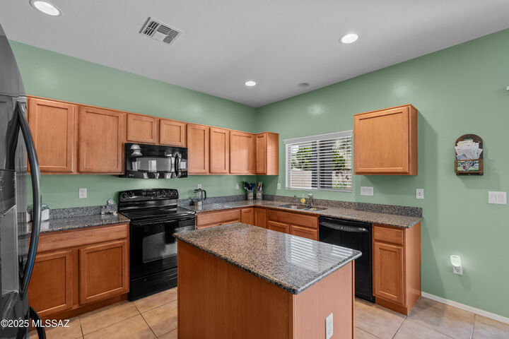 Property Photo: 444 W Calle Sombra Linda AZ 85629