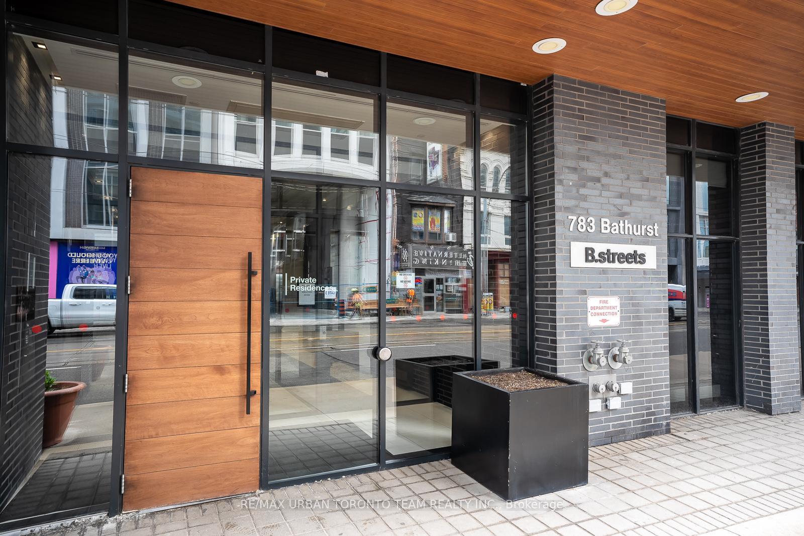 Property Photo:  783 Bathurst Street 230  ON M5S 0A8 