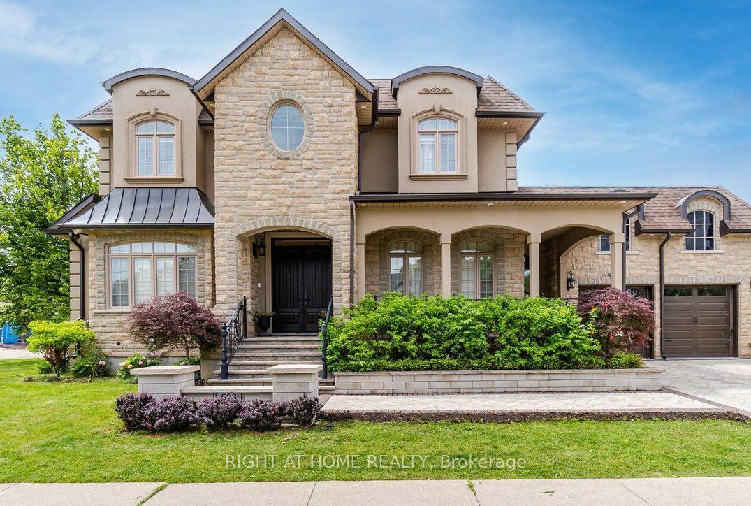Photo de la propriété: 523 Brookside Drive ON L6K 1R4
