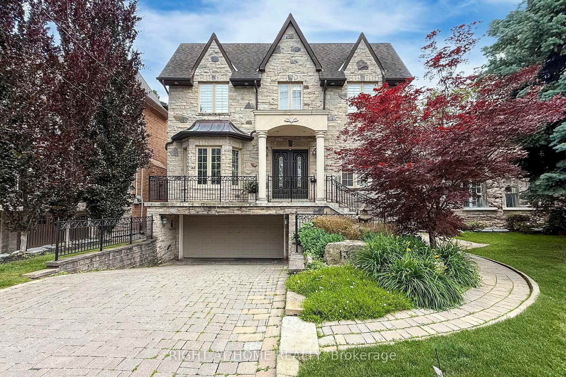 133 Norton Avenue  Toronto ON M2N 4A7 photo