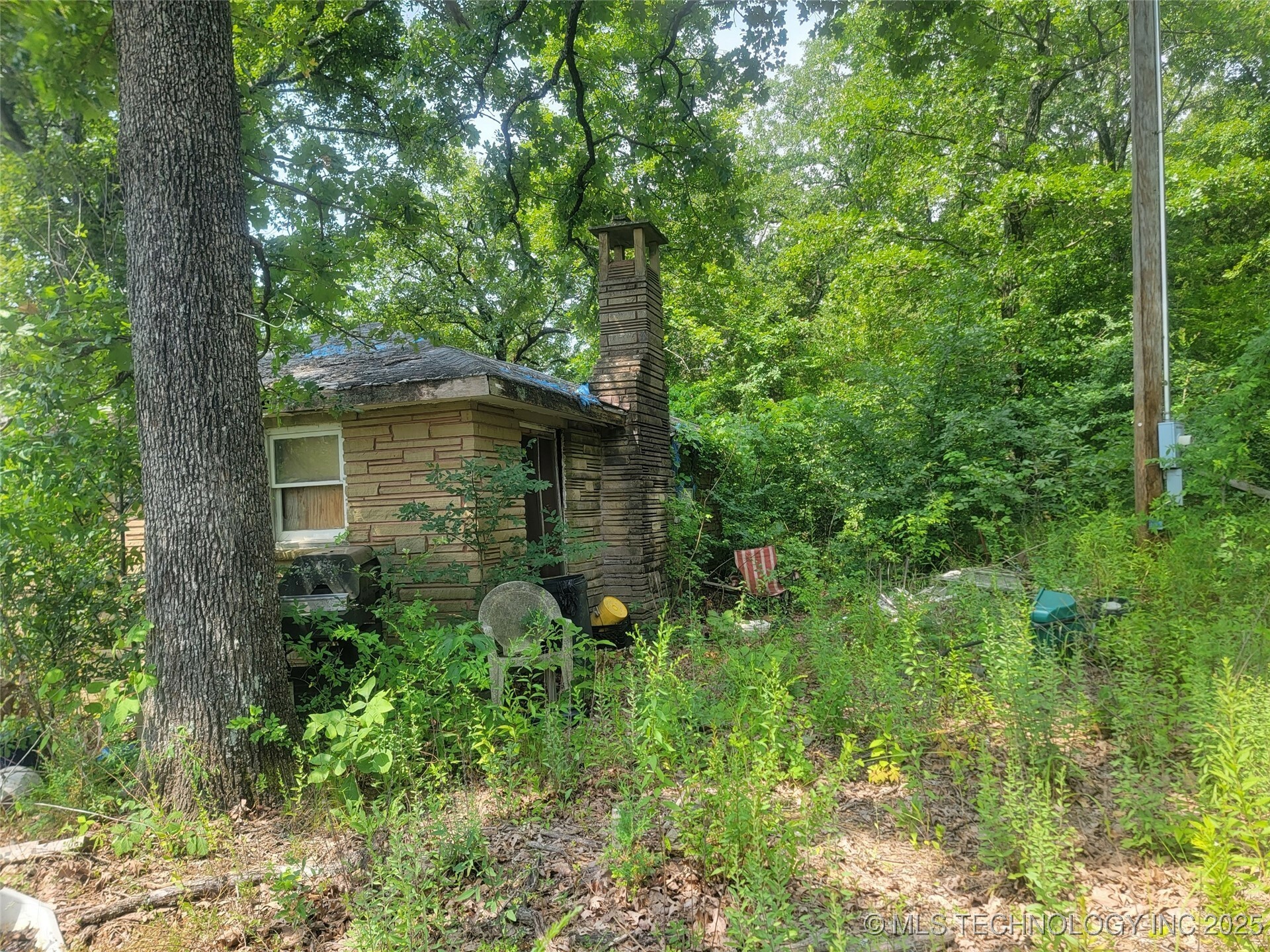 Property Photo: 99892 Hwy 100 OK 74435