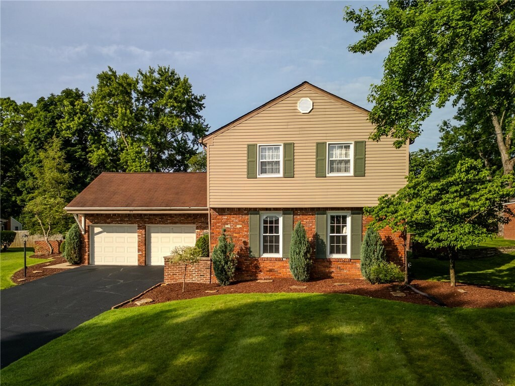 Property Photo: 836 Fredericka Drive PA 15102