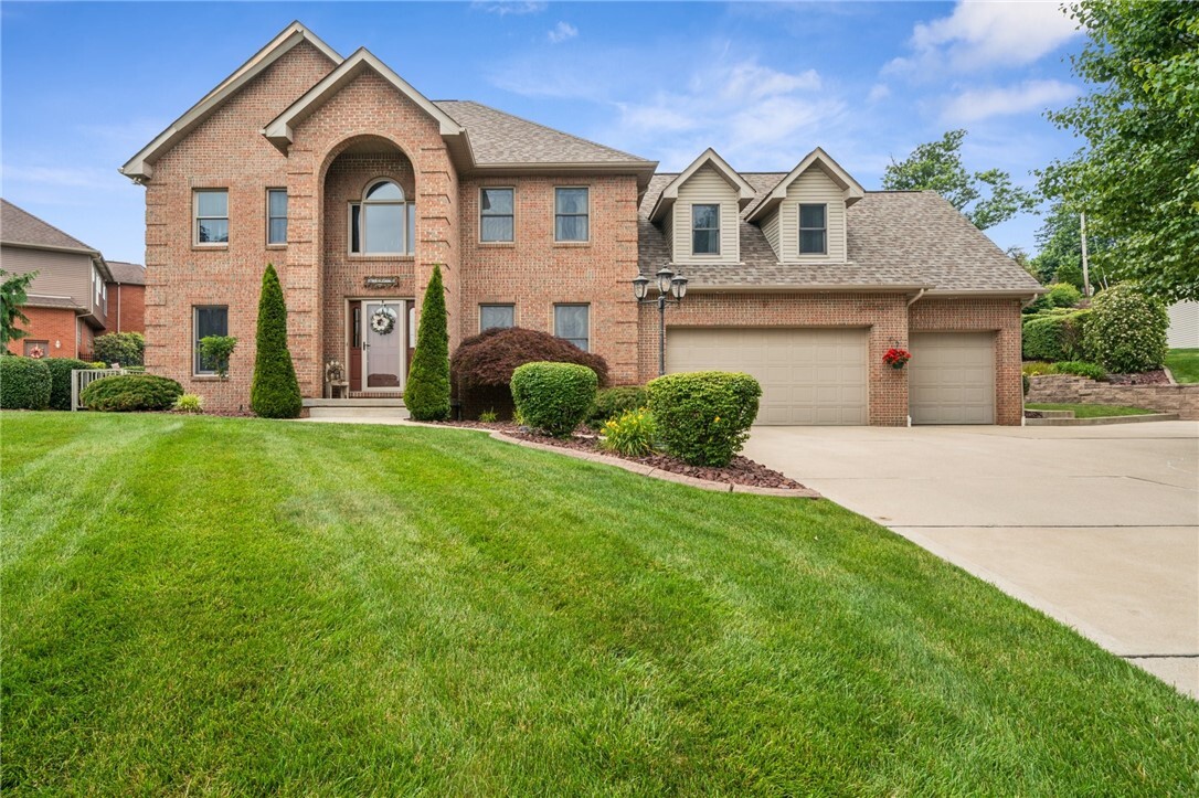 Property Photo: 731 Stonebridge Dr PA 15642