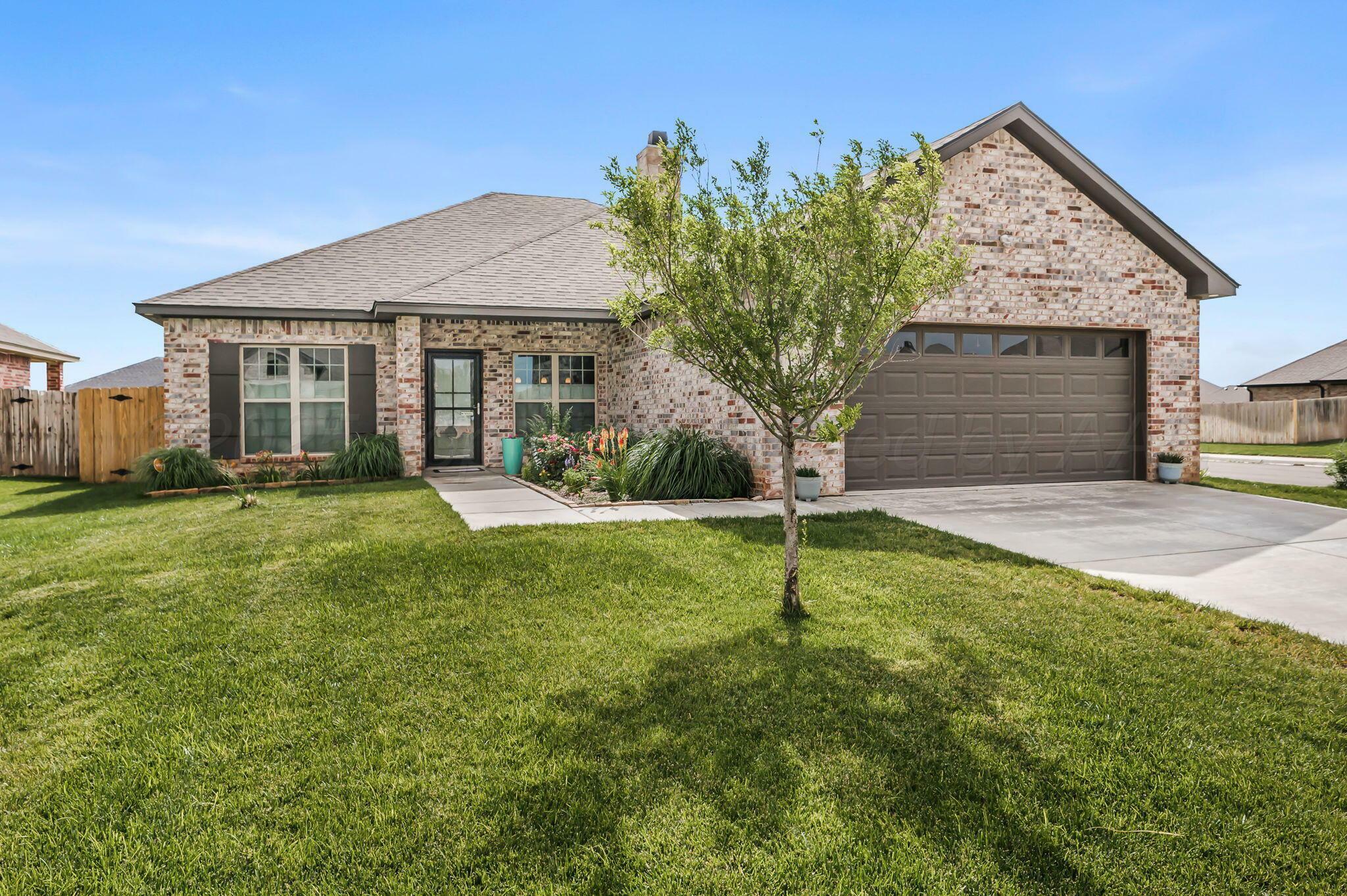 Property Photo:  7611 Crestline Drive  TX 79119-1408 
