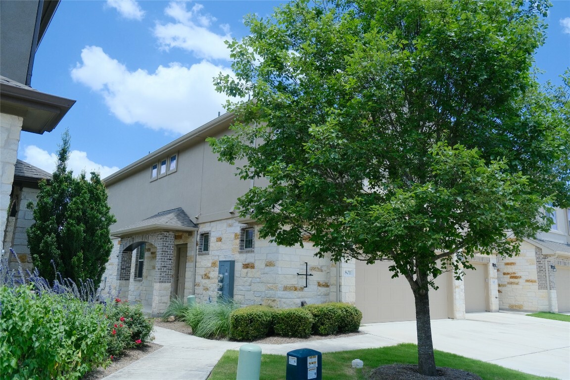 Property Photo: 2880 Donnell Drive 801 TX 78664