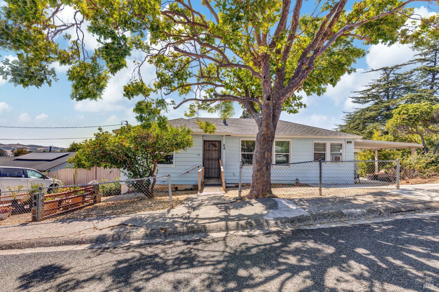 Property Photo:  40 La Cruz Avenue  CA 94510 