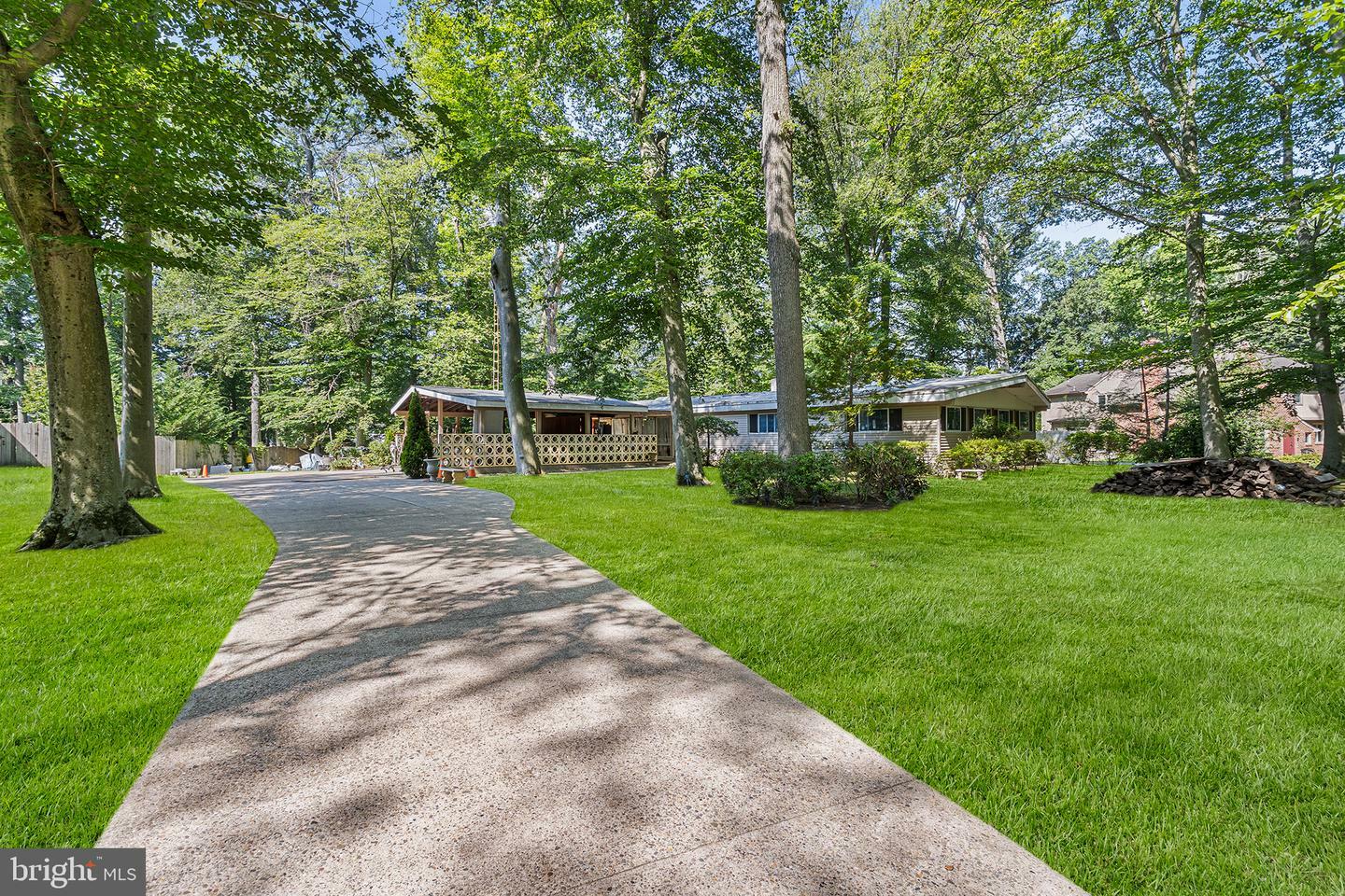 Property Photo: 25 Oriole Way NJ 08057