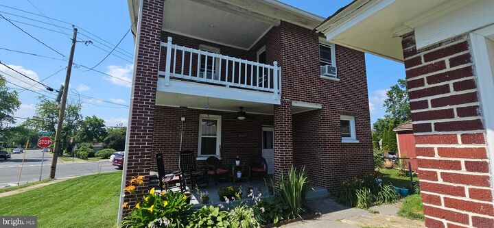 Property Photo: 684 Berryville Avenue VA 22601