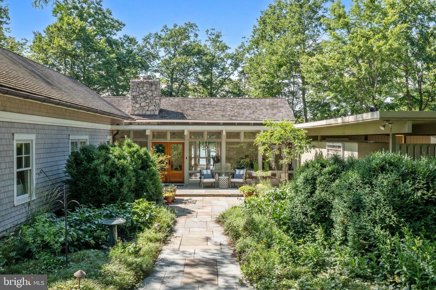 917 Arbutus Road  Annapolis MD 21403 photo