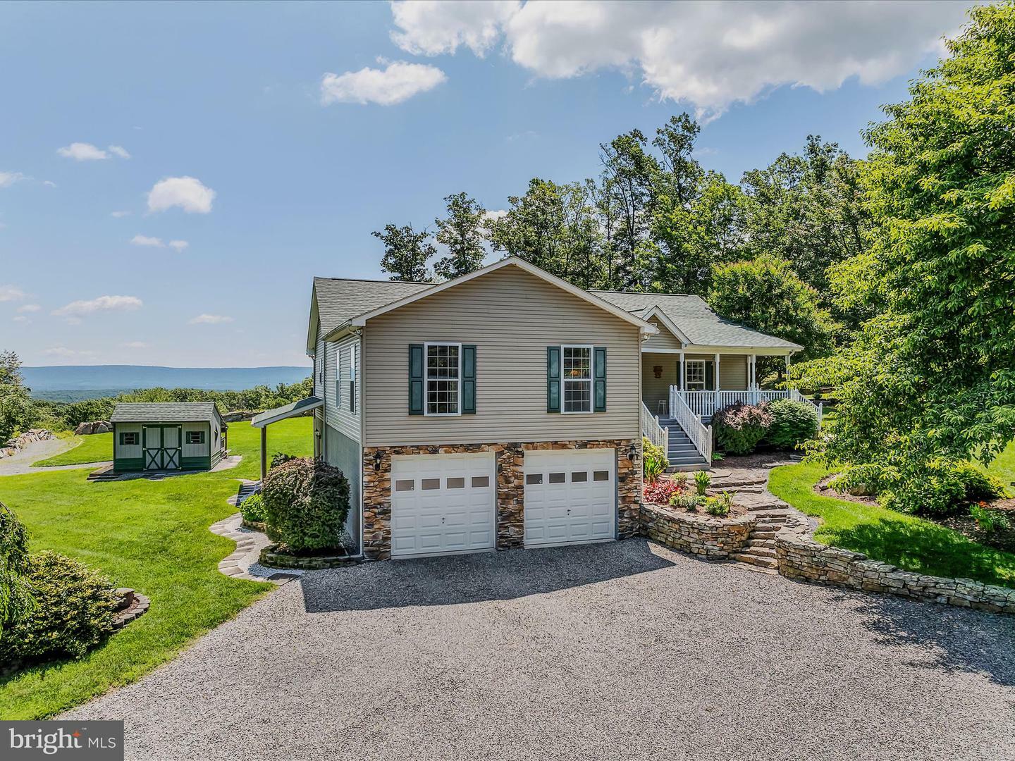 Property Photo: 1365 Boulder Spring Trail WV 25411
