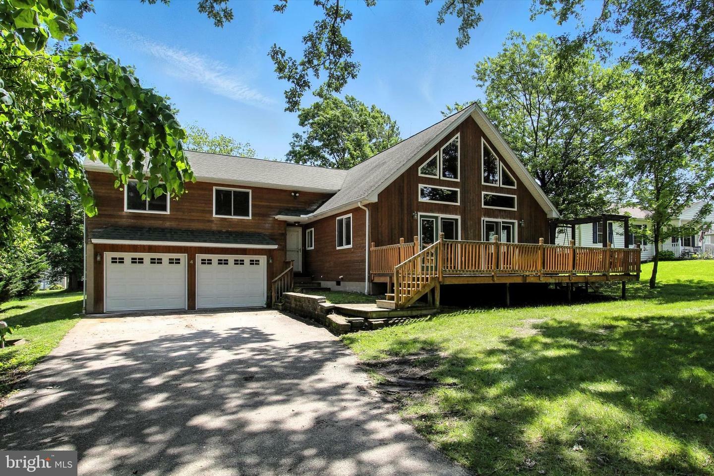 Property Photo: 4 Johnson Drive PA 17316
