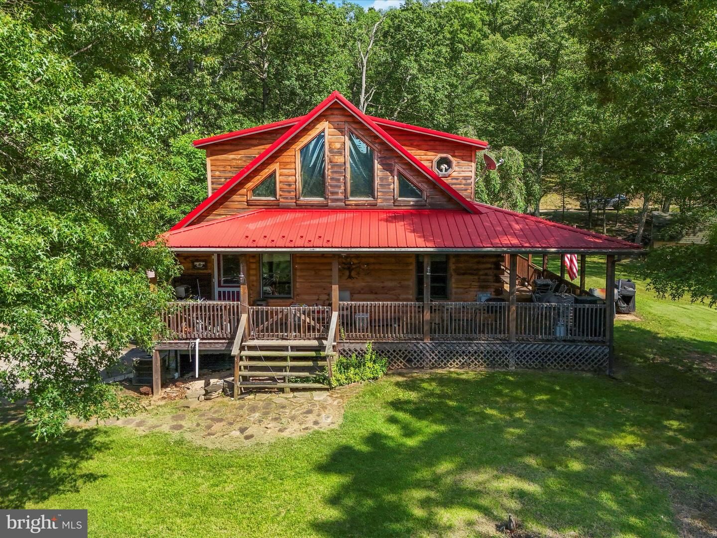 Property Photo:  1005 Oakwood Drive  WV 26726 