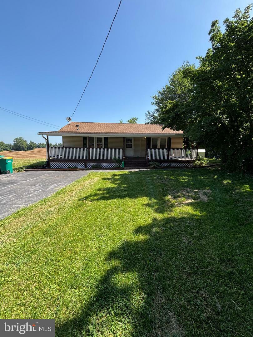 Property Photo: 622 W Pine Street PA 17065