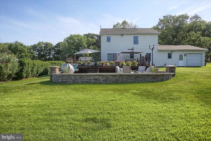 Property Photo: 908 Sunnyside Road PA 17036