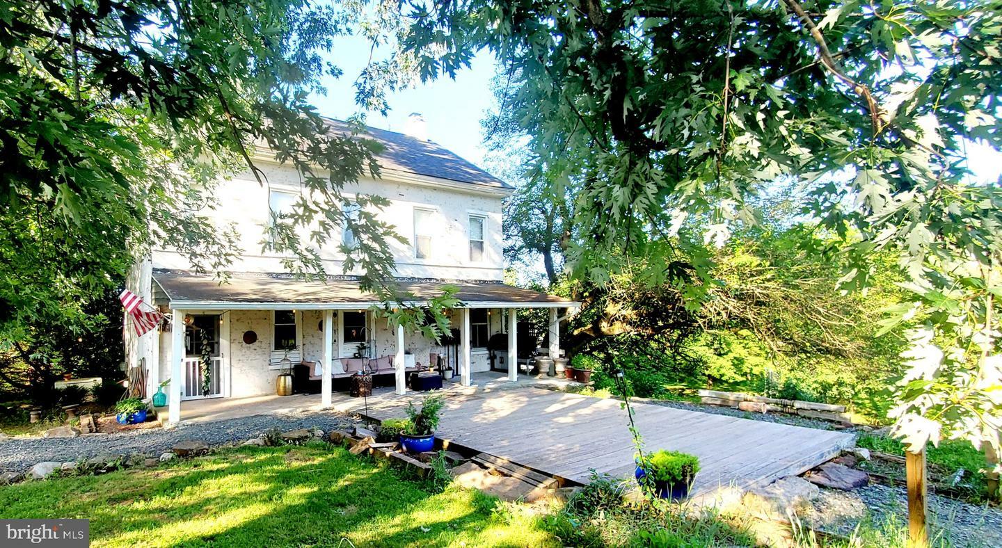 Property Photo: 1962 Tollgate Road PA 18070