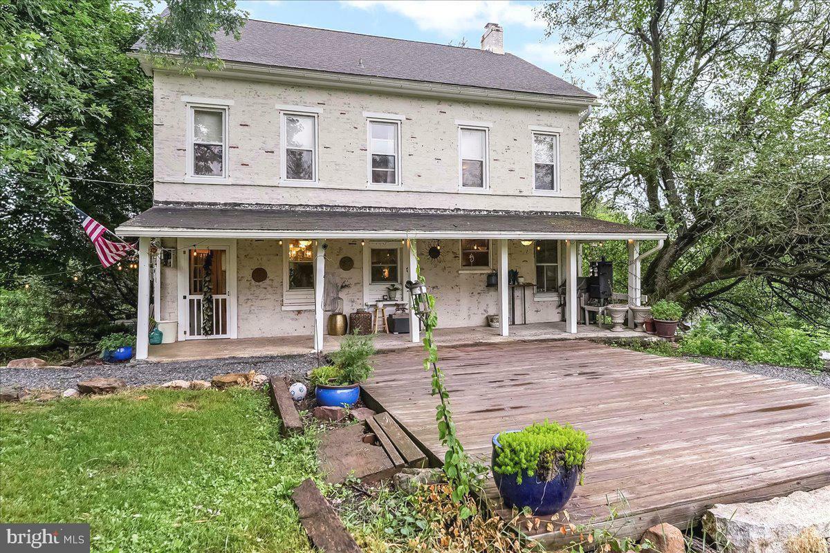 Property Photo:  1962 Tollgate Road  PA 18070 