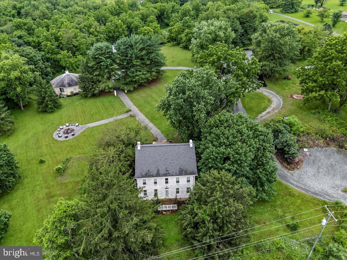 Property Photo: 1962 Tollgate Road PA 18070