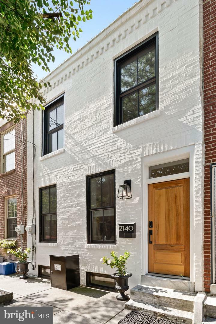 2140 Saint Albans Street  Philadelphia PA 19146 photo