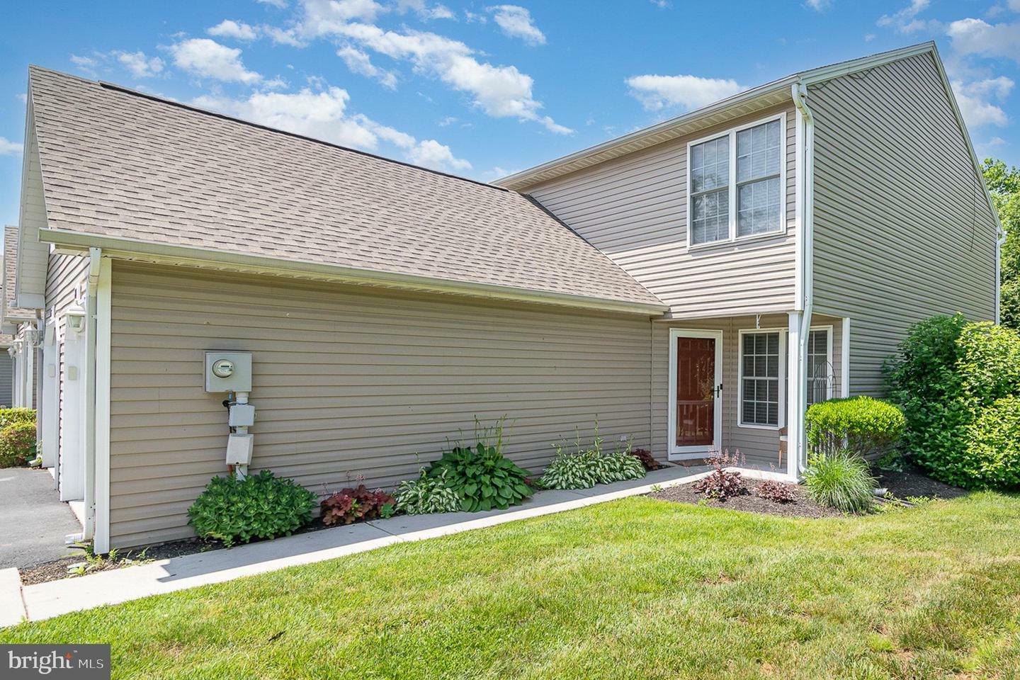 601 Mallard Drive  Etters PA 17319 photo