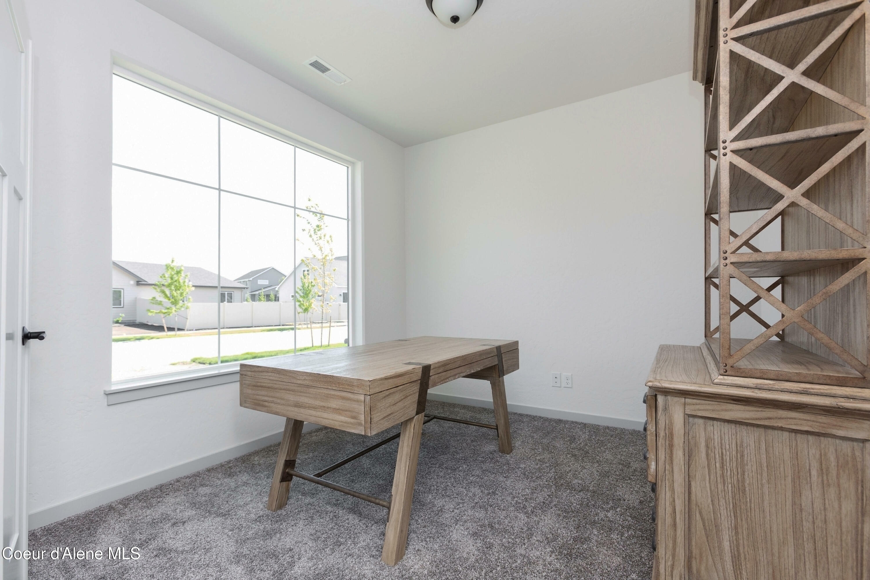 Property Photo: 1696 W Alsea Lp ID 83854