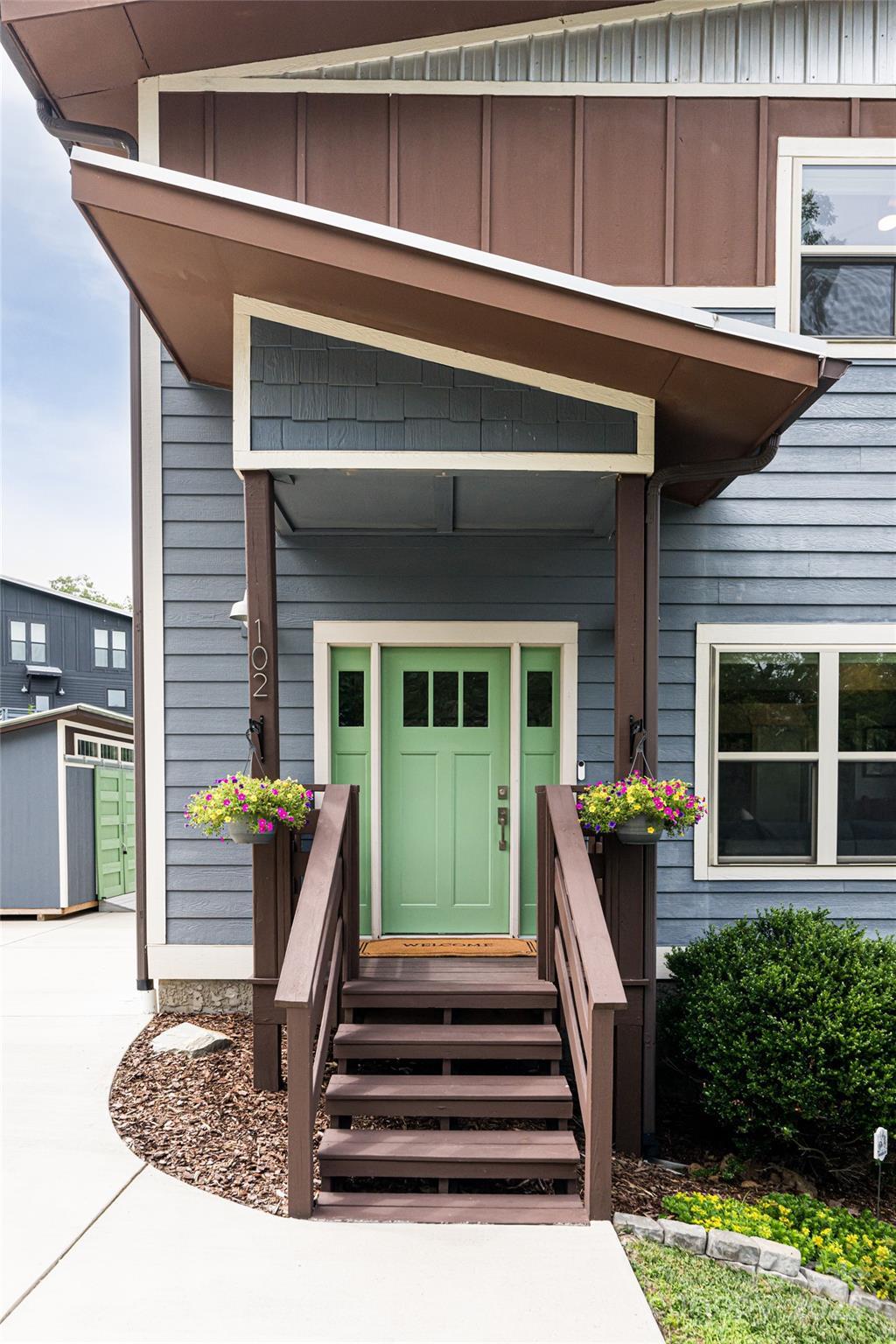 102 E Skyland Circle  Asheville NC 28804 photo