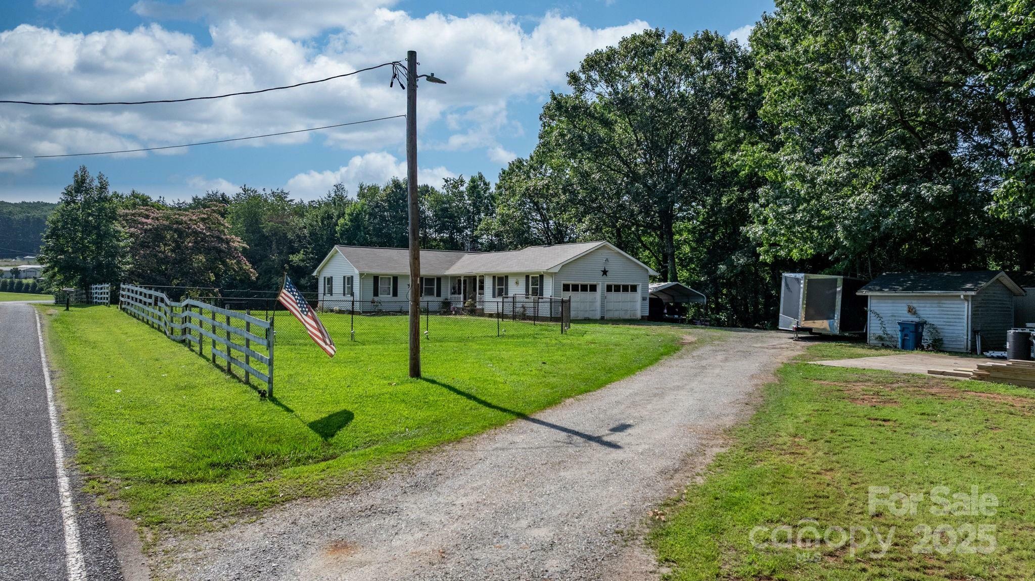 4395 Burton Drive  Maiden NC 28650 photo
