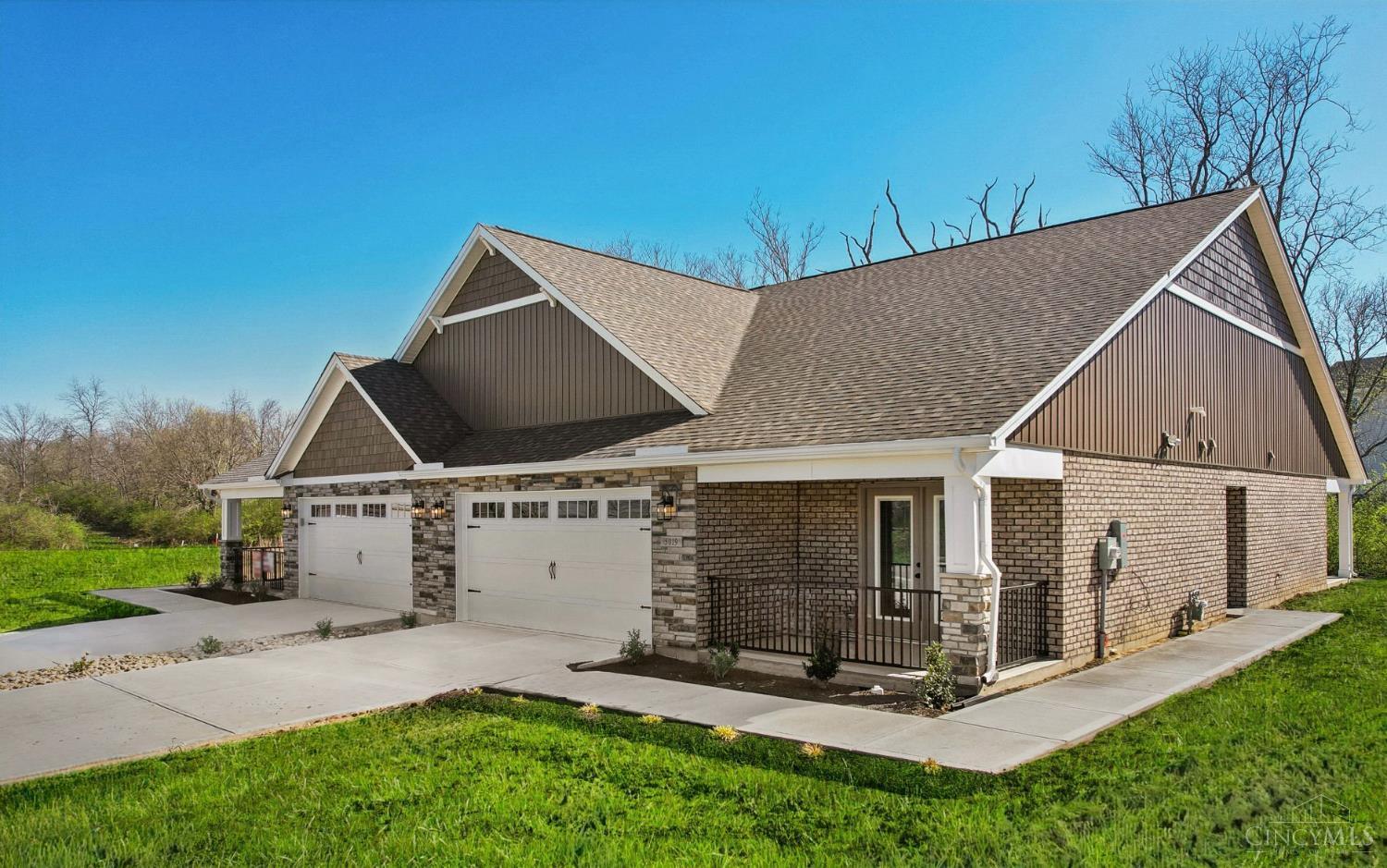 5019 Waterford Drive  Middletown OH 45042 photo